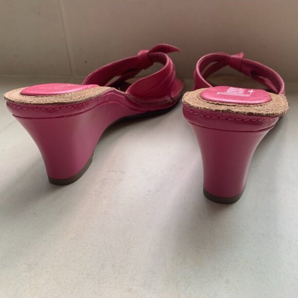 Pink Nickels Soft Step-In Open Sandal With Bow and Wedge Heel Size 6.5 - Picture 4 of 6
